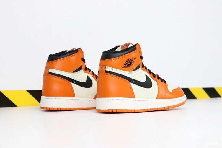 575441-113 Jordan Shattered  Backboard Reverse 1 Retro (GS)  0518